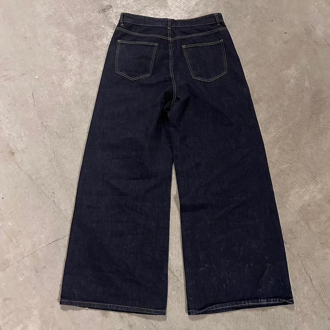 ESSENTIAL NAVY DENIM